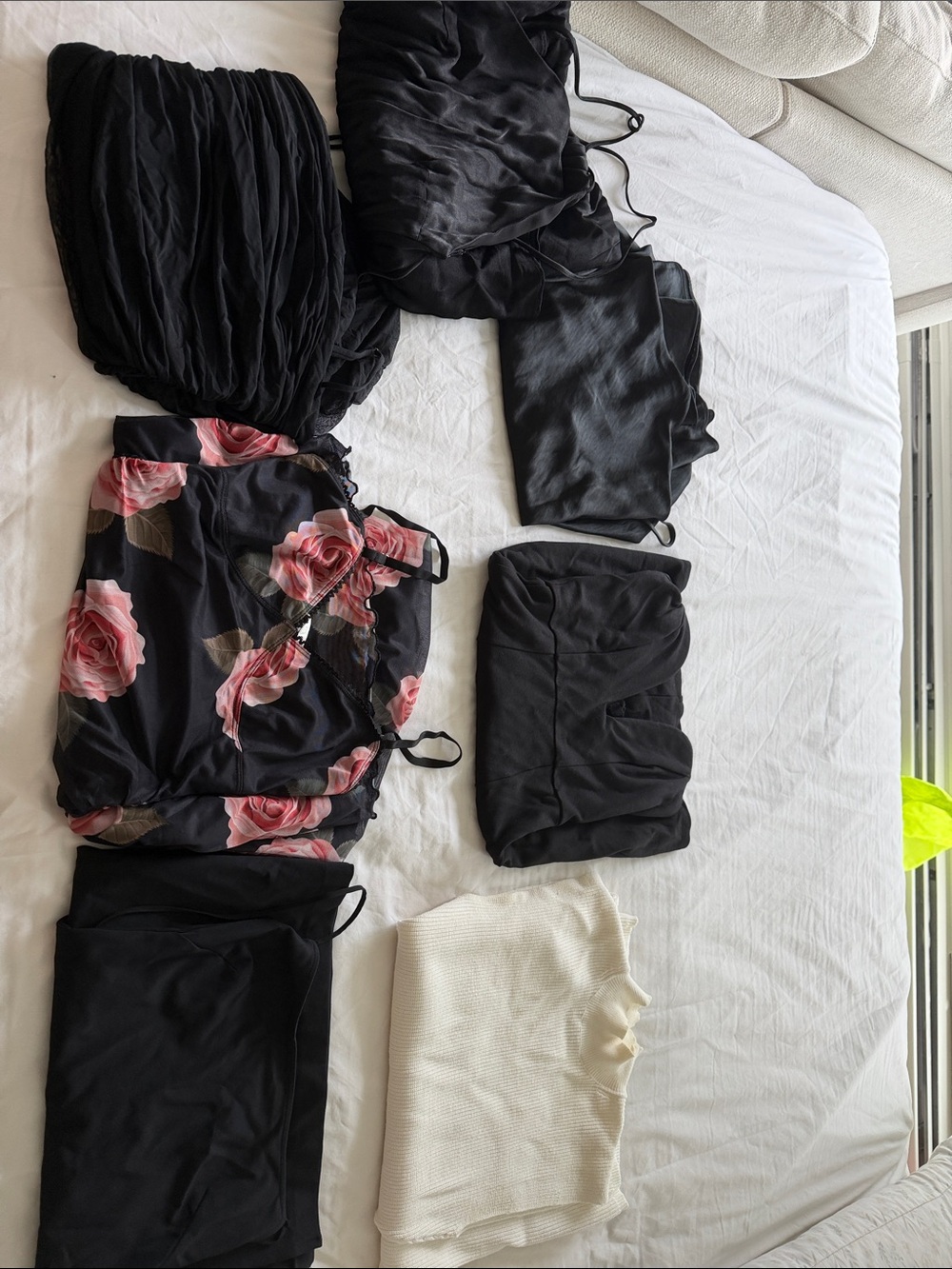 BUNDLE - 7 Revolve and Aritzia Midi Dresses 1 Mini (Hours & More to Come)